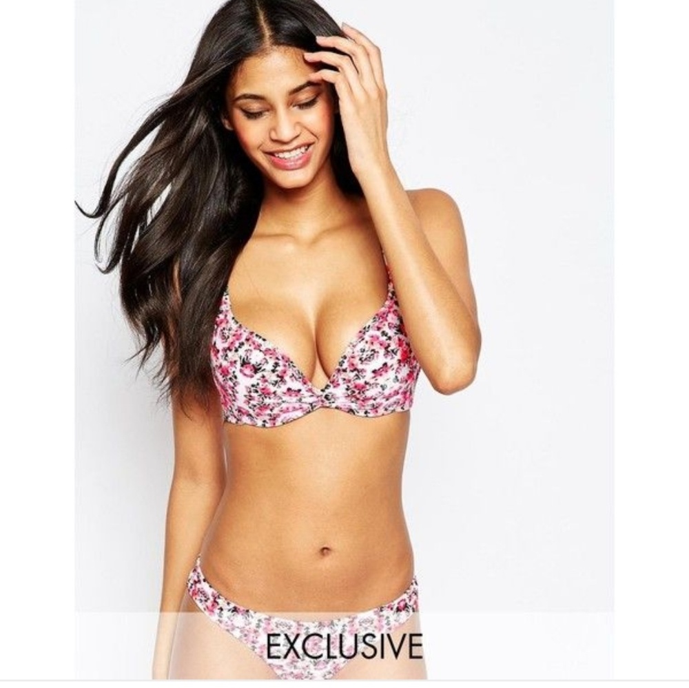 NWT ASOS Extreme Push Up 2 Cups Bikini Top